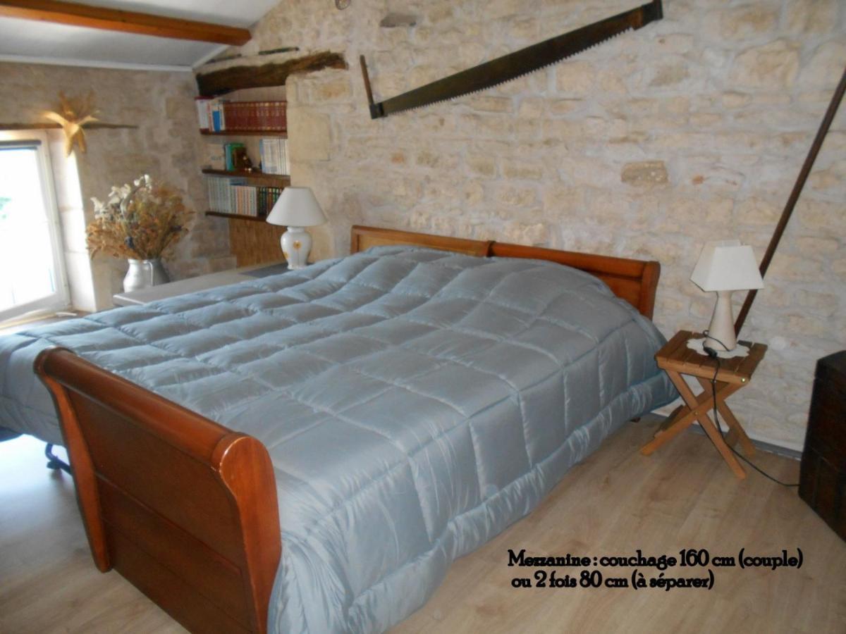 Marais Poitevin Bord Riviere Peche ,Barque, Velos, Wifi, Linge, Cheminee, Cuisine, Terrain De Boules La Taillee Exterior foto